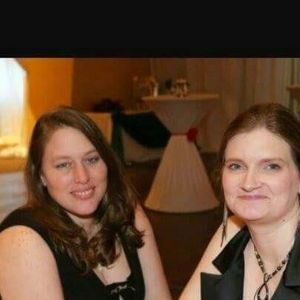 Meet your Posher, Leeanne